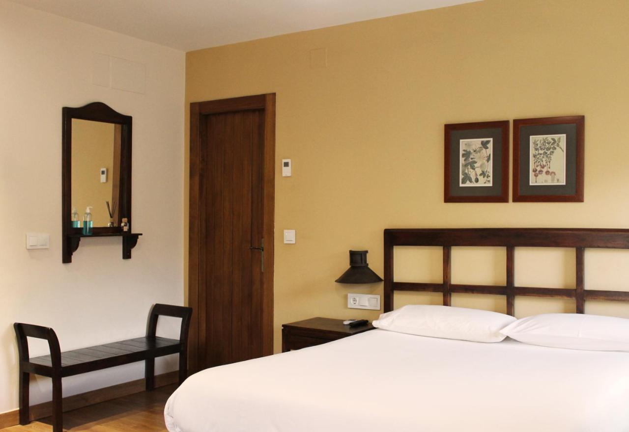 Los Corrales De Soto Hotel Soto Real Eksteriør billede